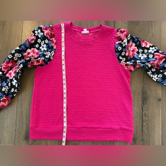 LuLaRoe Kimmy Mixed Media Long Slee Top Size Medium - Picture 6 of 7